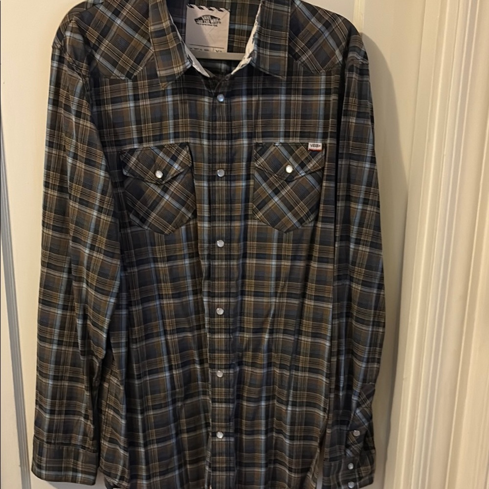 VANS.  Vans vintage western style button down.  Pearl snap shirt.